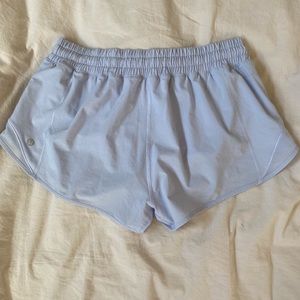 Lululemon hotty hot shorts 2.5